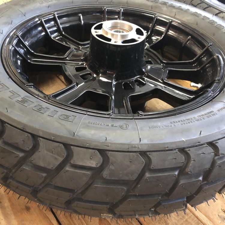 Indian Scout Bobber wheels and tyres - PDI mileage